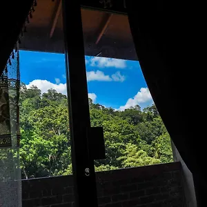  Inn Shrine Sri Lanka